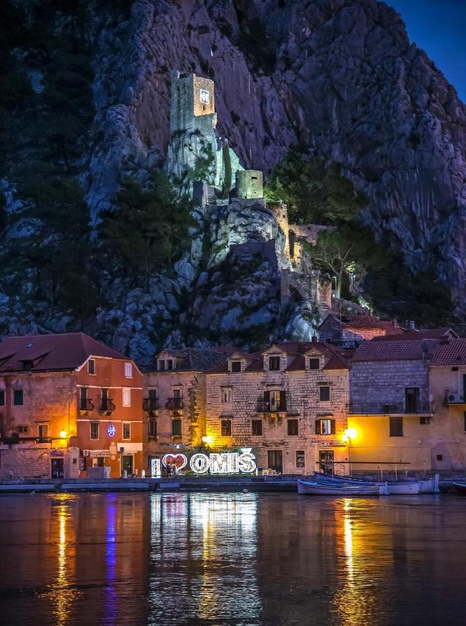 Apartman Vanda Omis Exterior photo